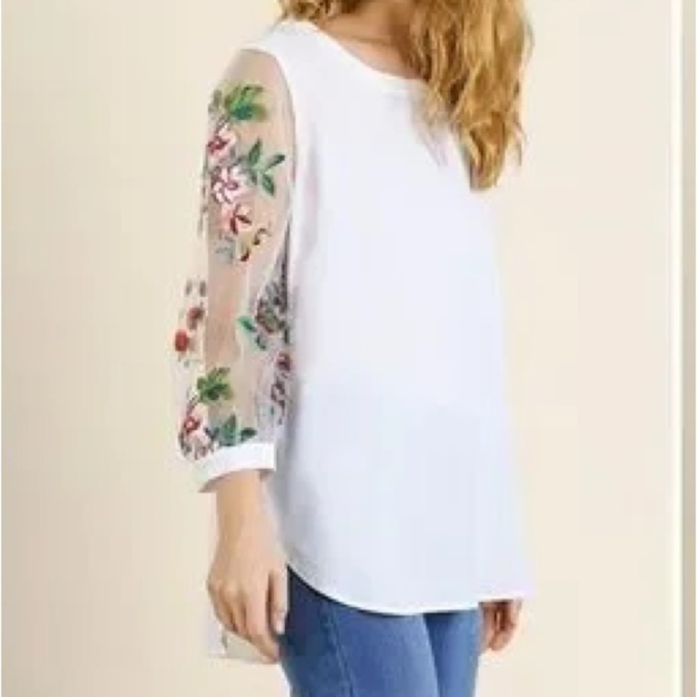 Umgee White Blouse with Floral Embroidered Sleeves